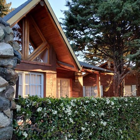 Cabanas Pyracantha Esquel Exterior foto