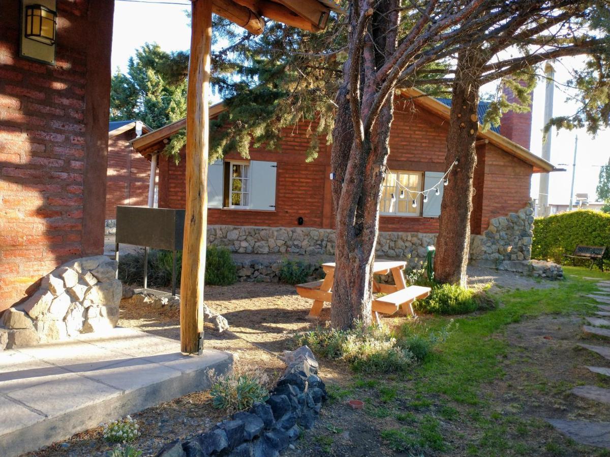 Cabanas Pyracantha Esquel Exterior foto